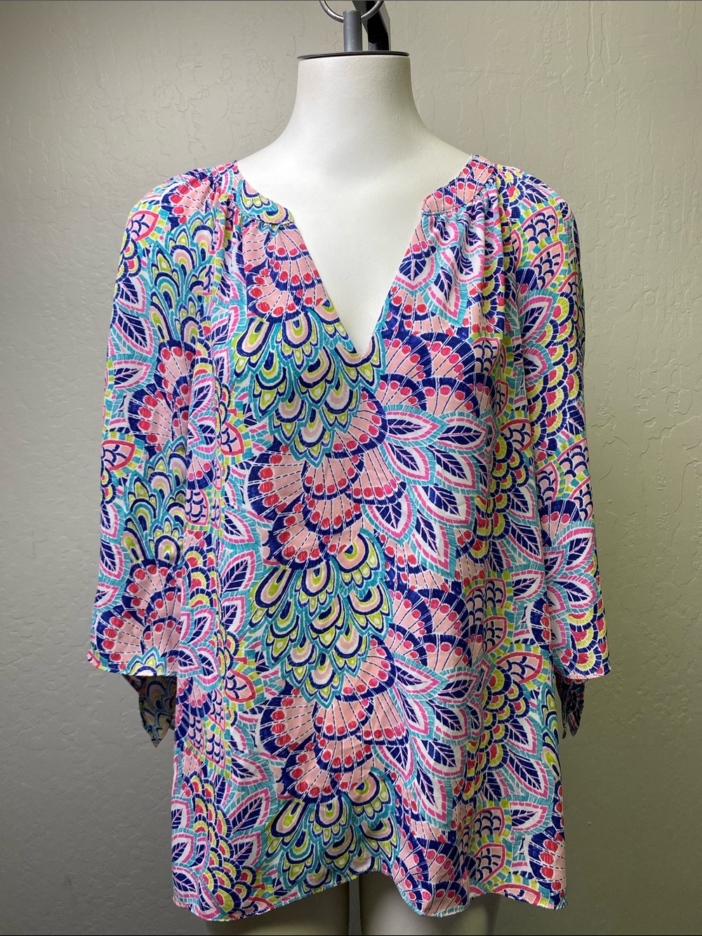 Pappagallo Multicolor Floral Print V-Neck Blouse